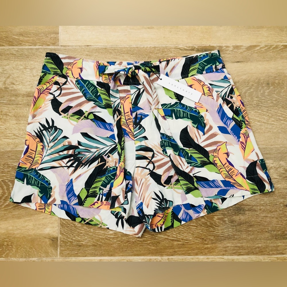 Sanctuary Tie Waist MIDI Deck Shorts - Women’s Size 28 Waist - Palm Leaves - NWT